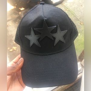 Amiri hat